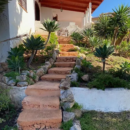 Casas-e-y -f-pequeno Conjunto Casas Adosado *